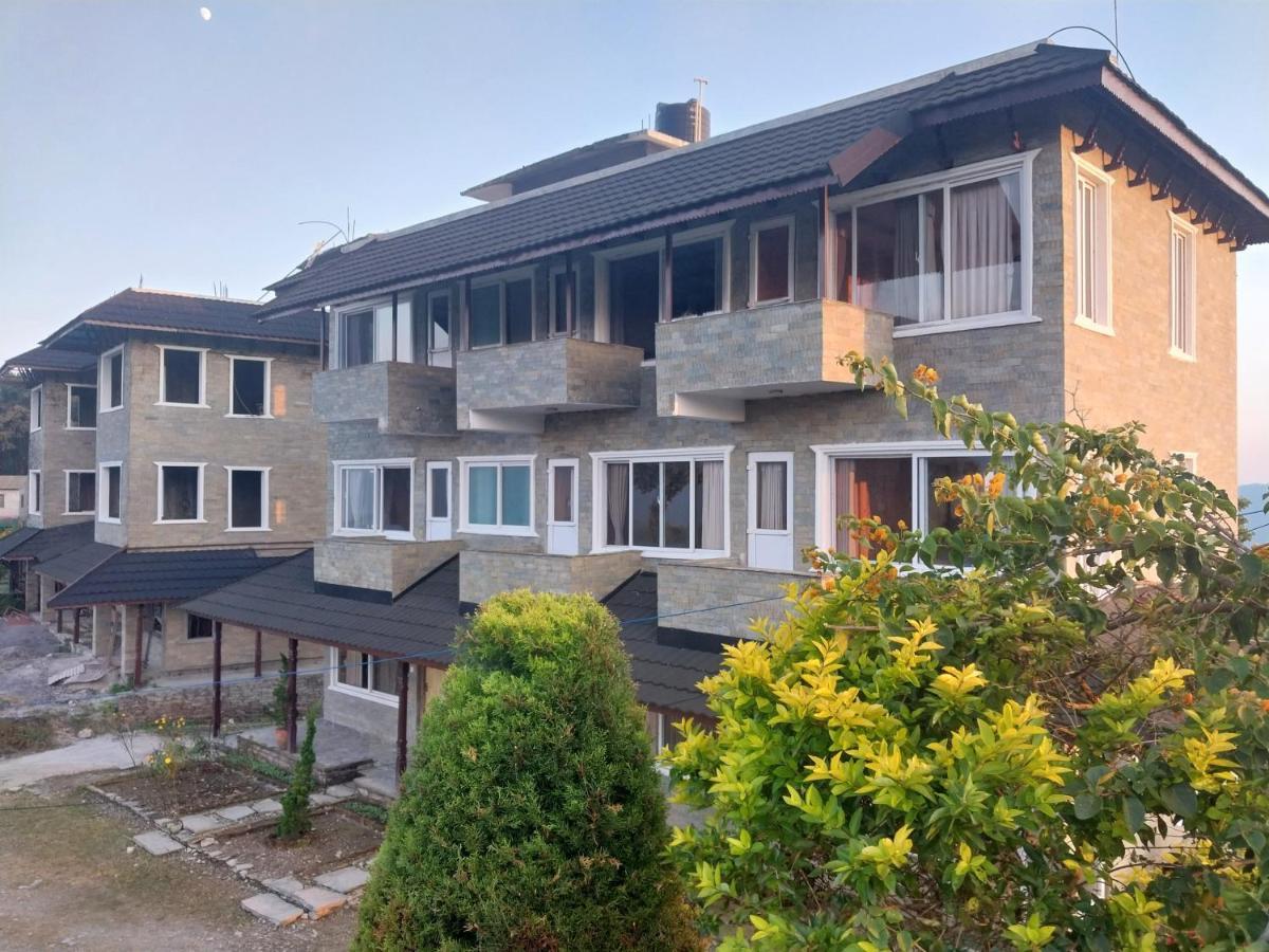 Himalayan Deurali Resort Покхара Екстер'єр фото