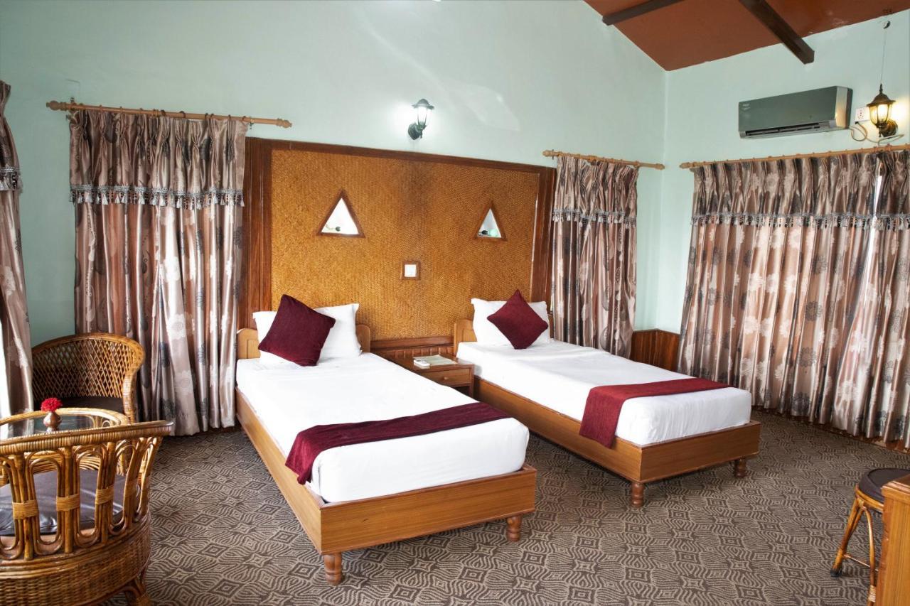 Himalayan Deurali Resort Покхара Екстер'єр фото